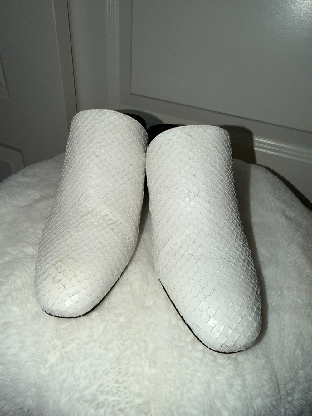 Men's White Textured Slip-On Loafers